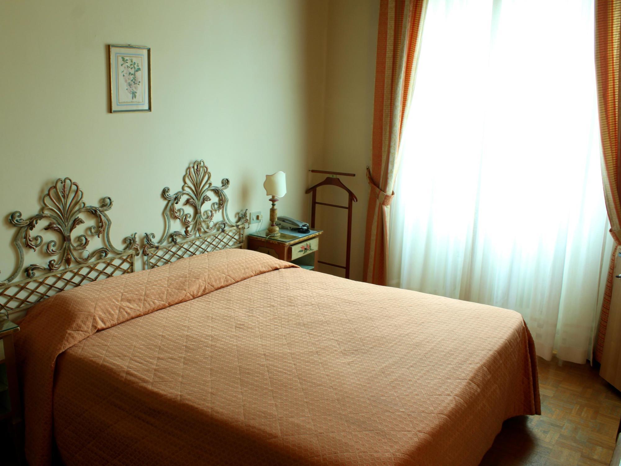 Hotel Villa Le Rondini Florence Ngoại thất bức ảnh