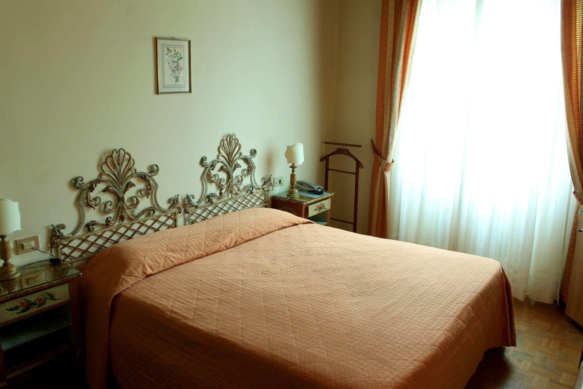 Hotel Villa Le Rondini Florence Ngoại thất bức ảnh